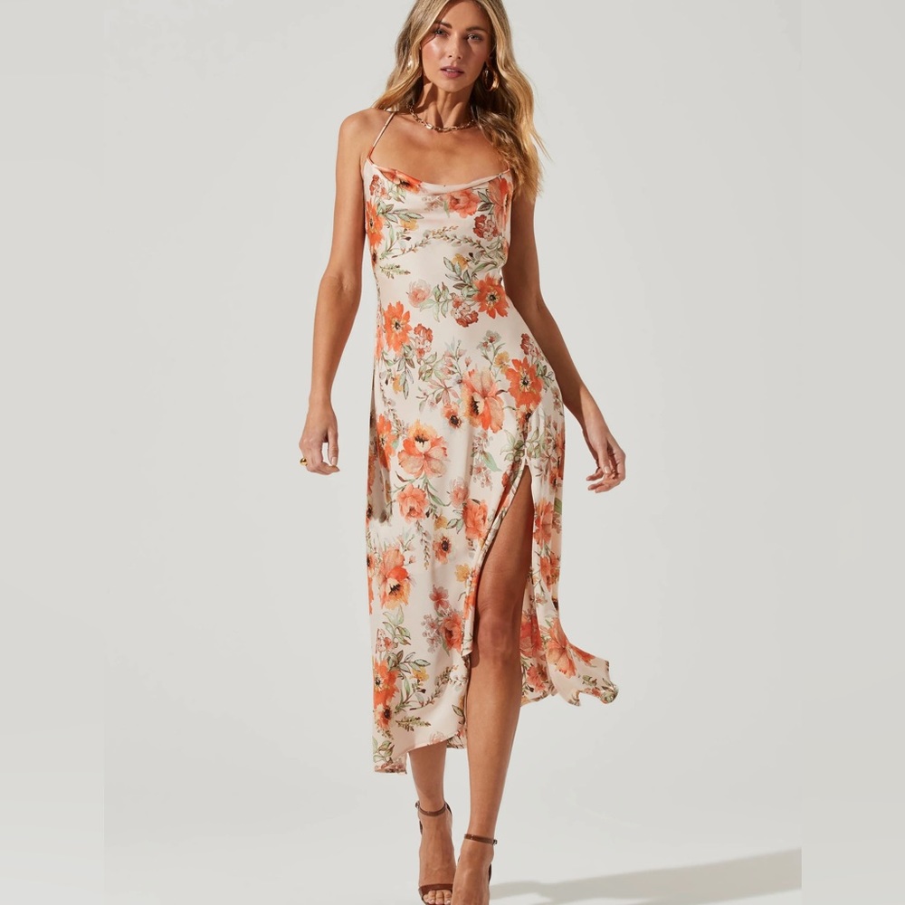 ASTR Gaia Floral Midi Dress